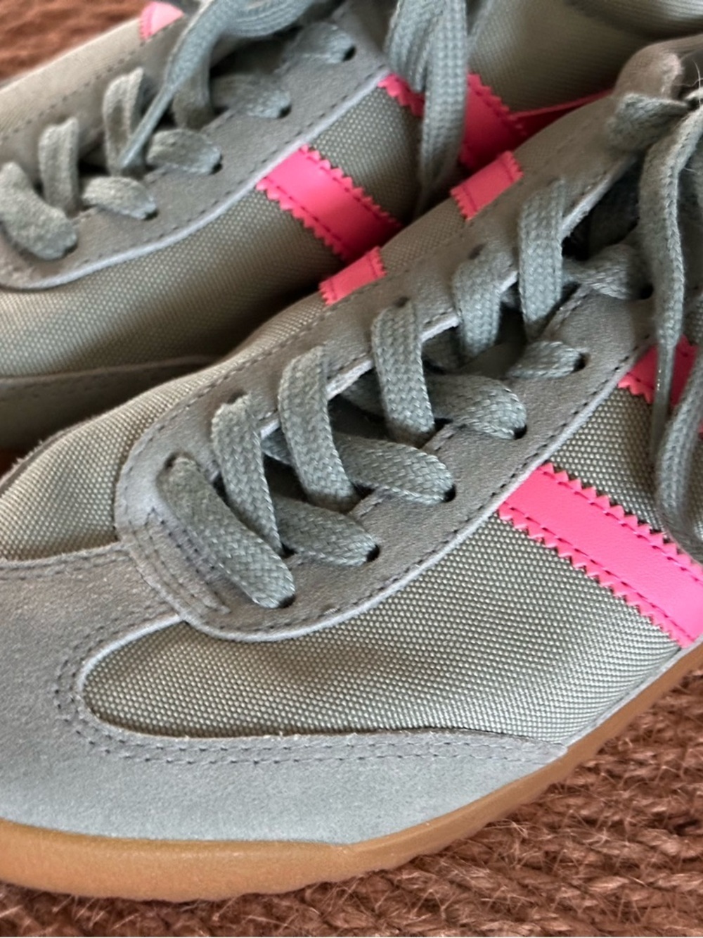 Gola Women's Green with Pink Stripe Sneakers - Picture 2 of 6